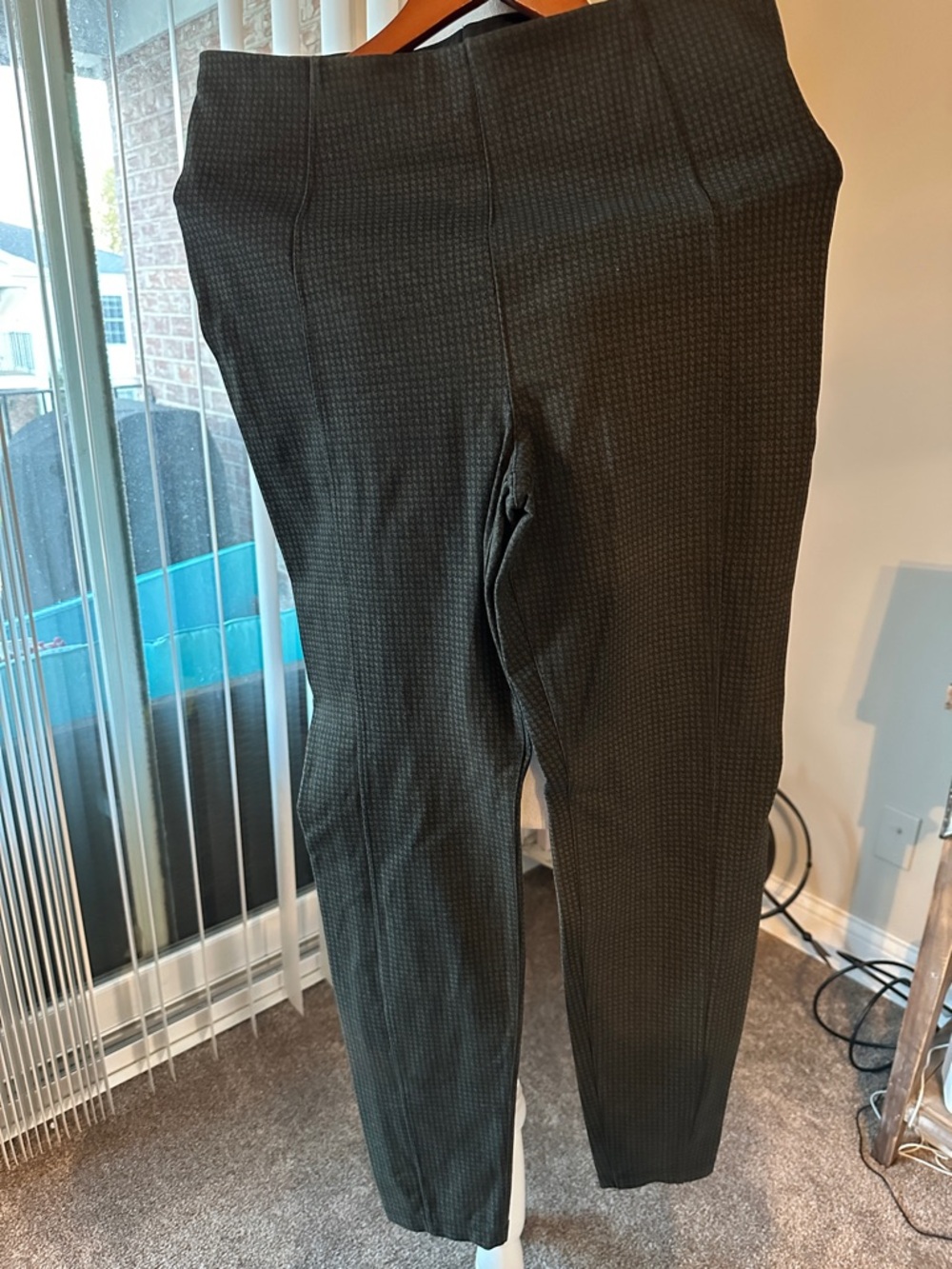 Liverpool Black Women's Pants with Tag Detail